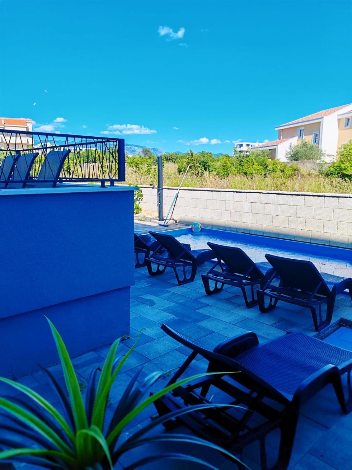 Apartmani Anastasia With Pool, Novalja Exterior photo
